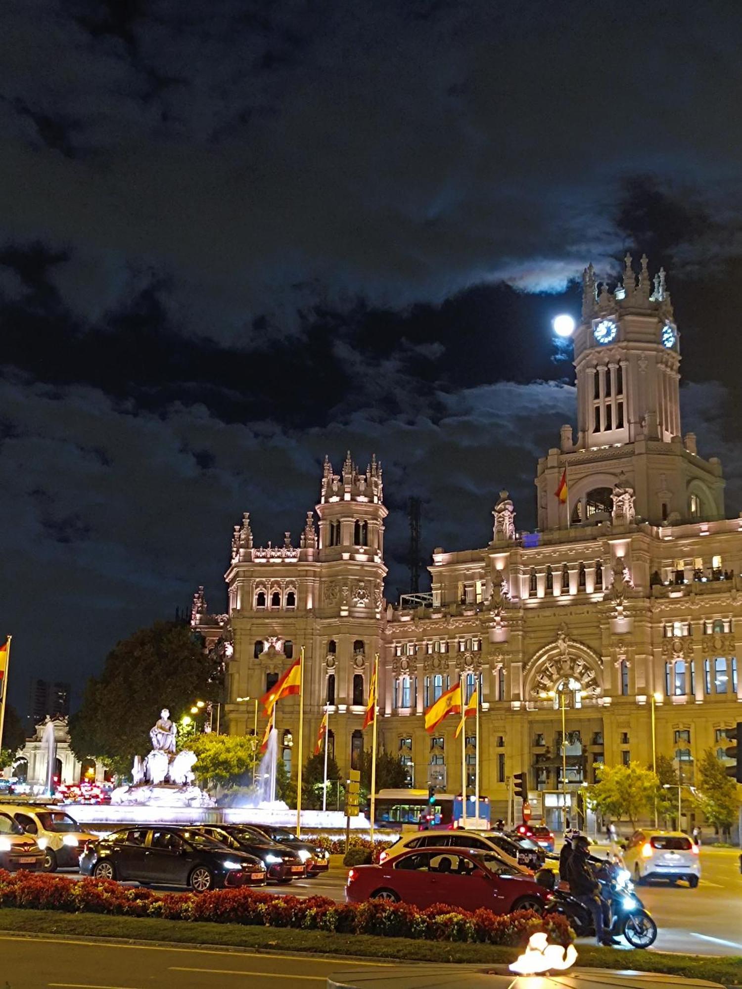 Hostel Latimoamericano Masculino Madrid Dış mekan fotoğraf