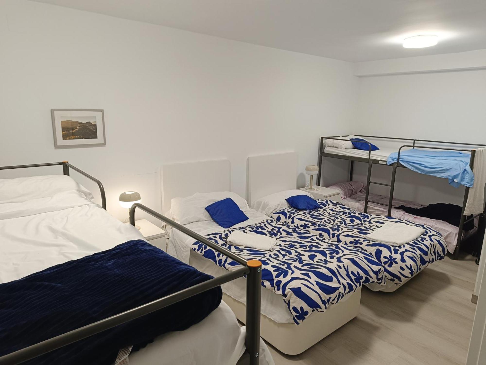 Hostel Latimoamericano Masculino Madrid Dış mekan fotoğraf