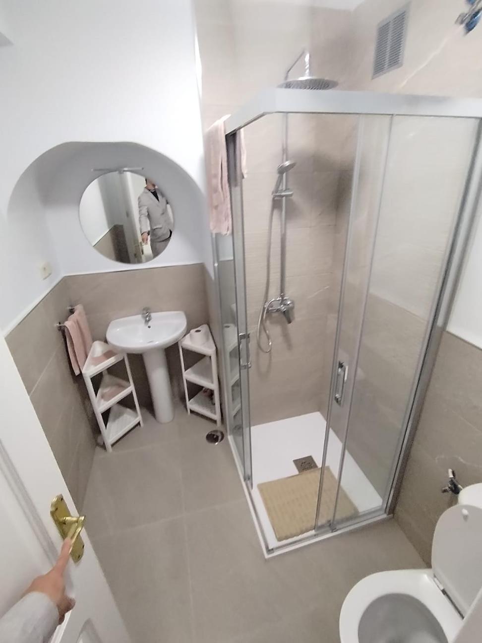 Hostel Latimoamericano Masculino Madrid Dış mekan fotoğraf